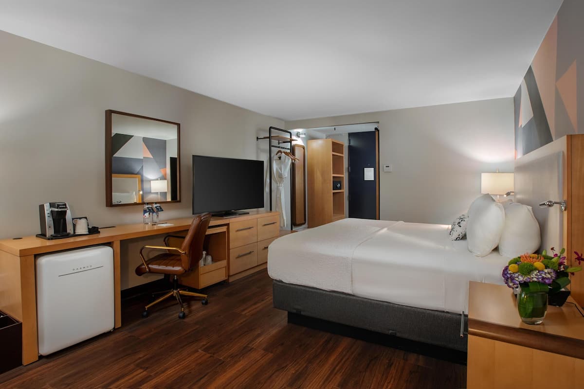In-room safe, individually decorated, individually furnished, desk