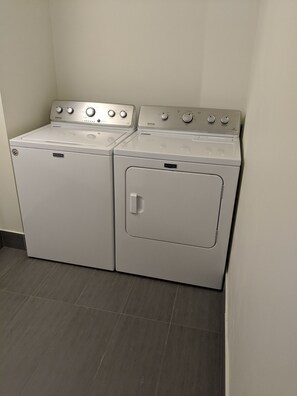Laundry room - Comfort Inn Rouyn Noranda (Rouyn-Noranda)