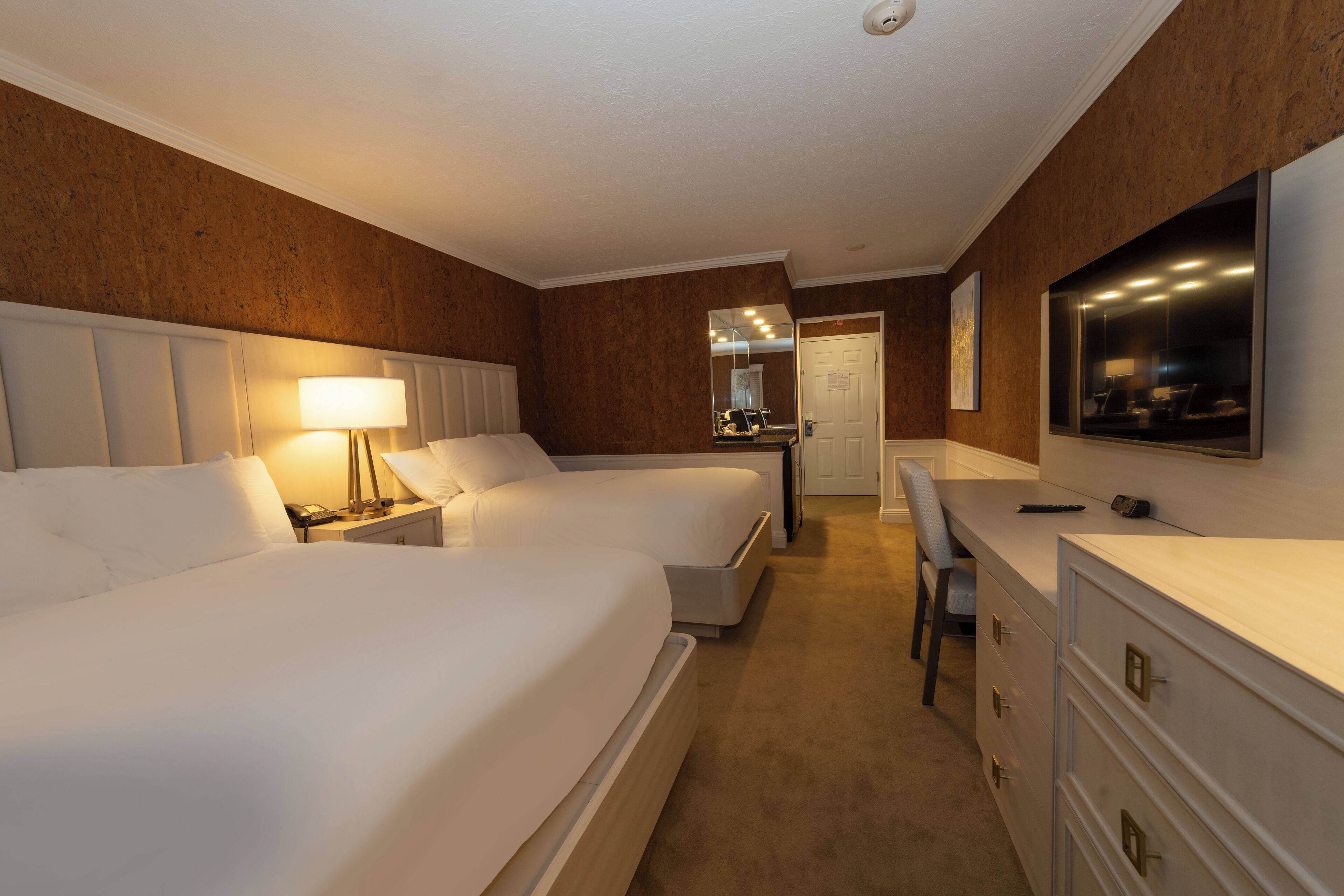 Chambre Double Luxe, 2 lits doubles | Draps en coton égyptien, literie de qualité supérieure, surmatelas