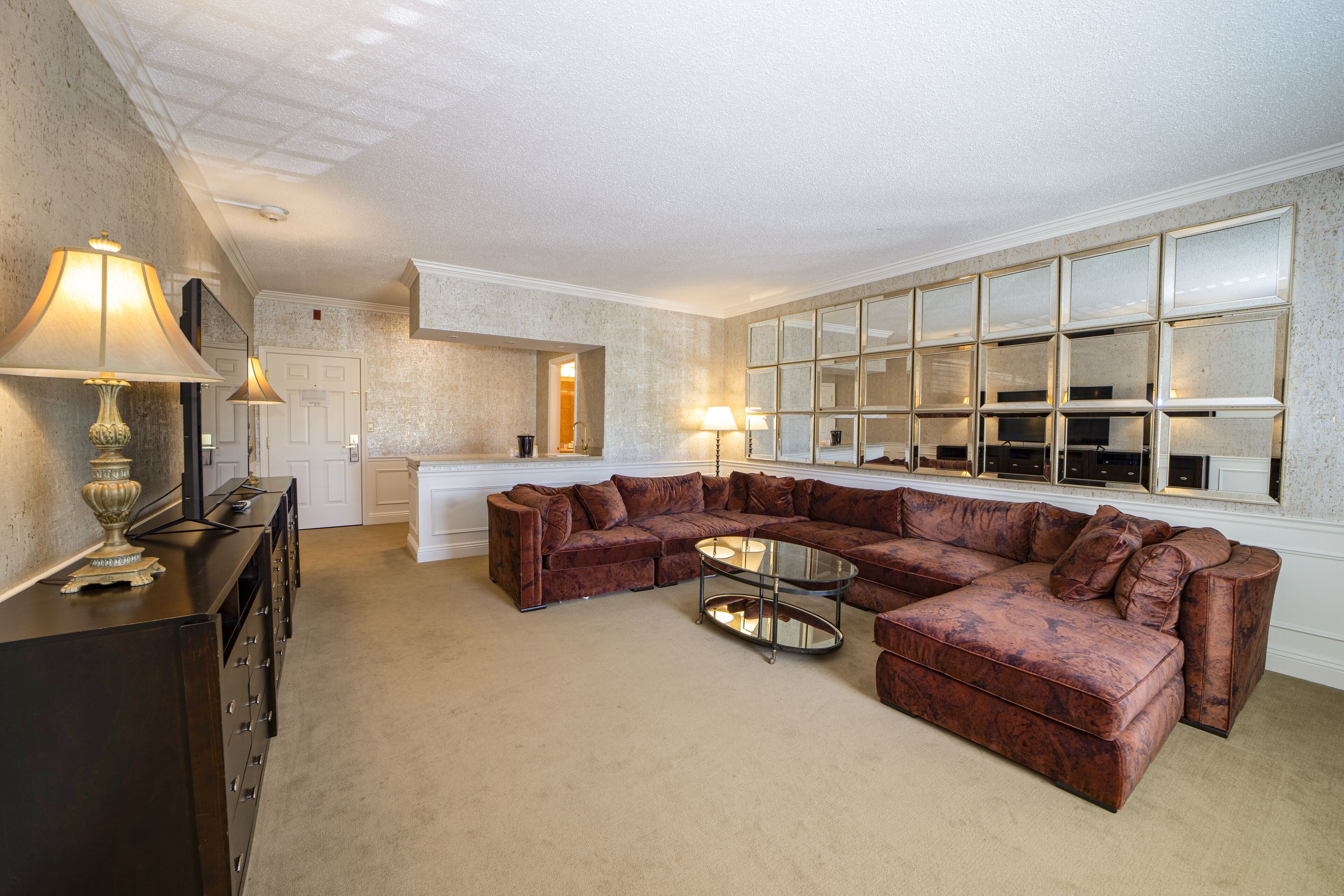 executive room | living area | 42-inch tv with premium tv channels, ipod dock, mp3 dock