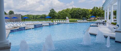 Indoor pool, seasonal outdoor pool, pool umbrellas, sun loungers
