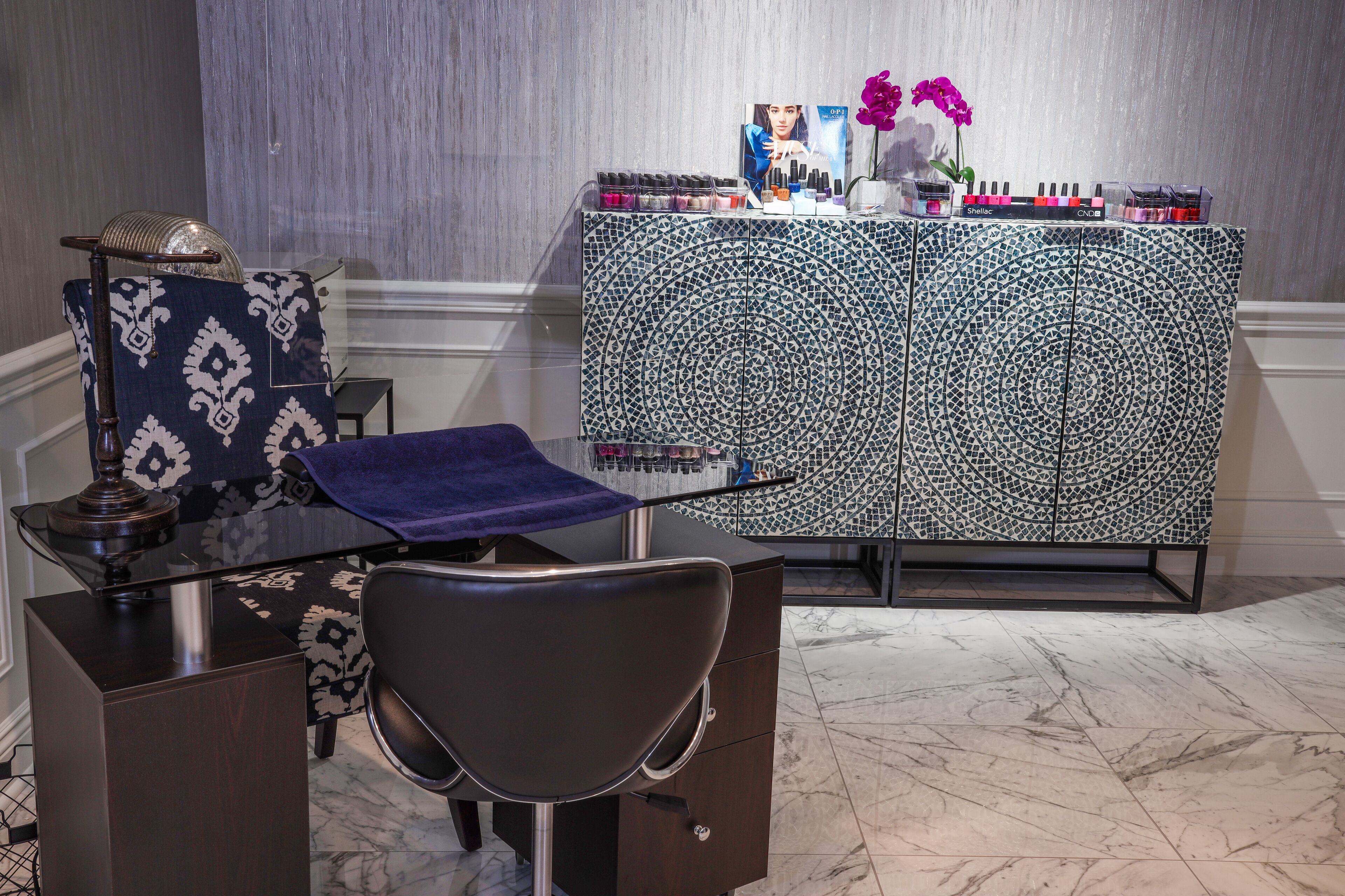 couples treatment room(s), hot stone massages, deep-tissue massages