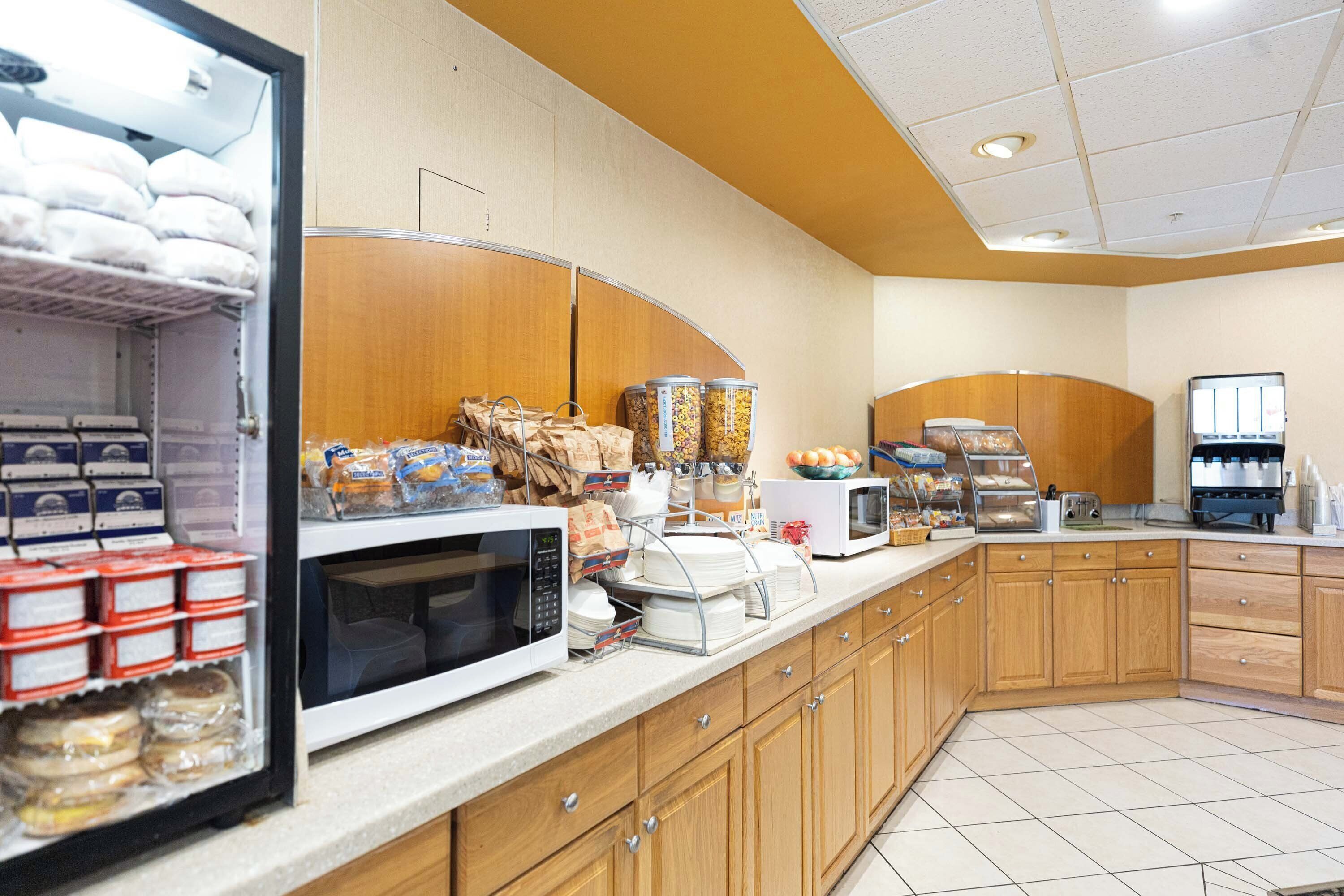 Ilmainen päivittäinen täysi aamiainen 