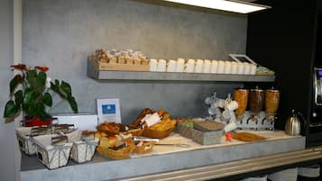 Daily buffet breakfast (EUR 12.9 per person)