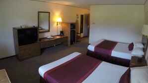Deluxe Double Room - El Rancho Motel (Ladysmith)