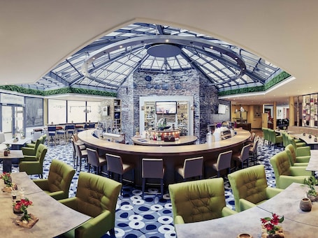 Bar (on property). Mercure Tagungs- & Landhotel Krefeld