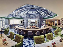 Bar (en la propiedad)