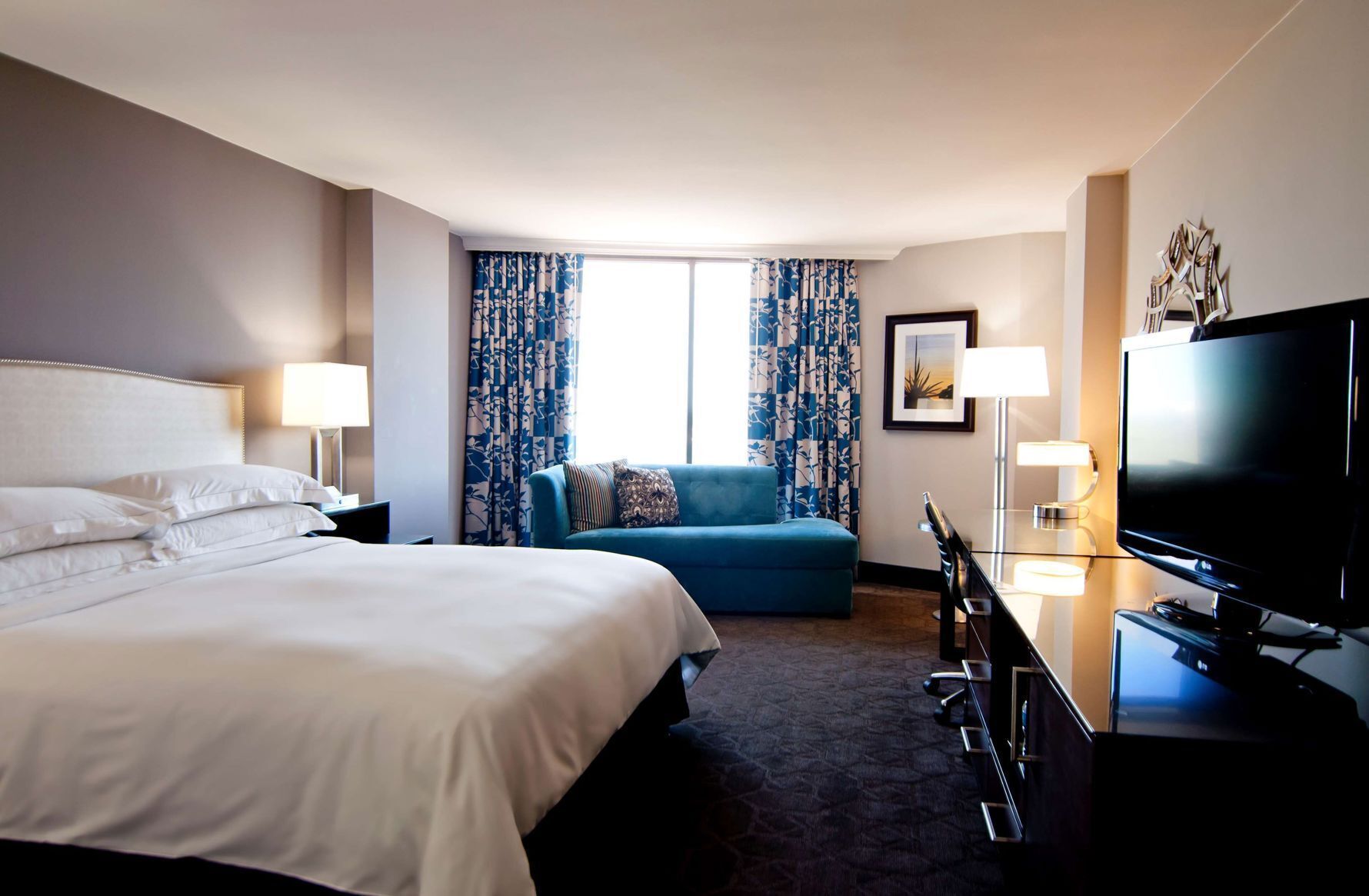 1 bedroom, premium bedding, in-room safe, desk