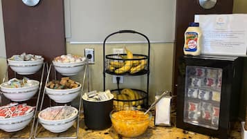 Free daily buffet breakfast