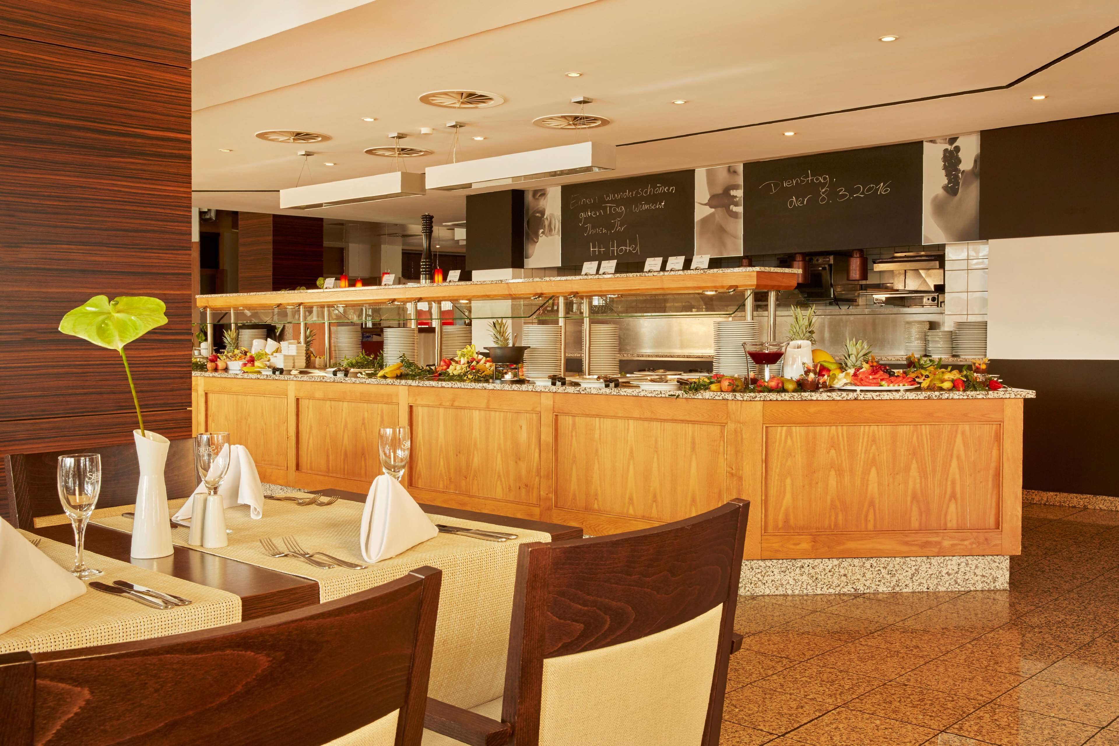 lunch and dinner served