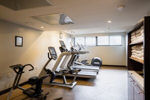 Fitness facility - Embassy Suites by Hilton Piscataway Somerset (Piscataway)