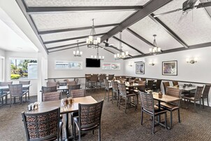 Daily full breakfast for a fee