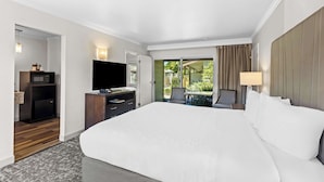 Phòng Suite dành cho gia đình, nhiều giường, không hút thuốc | Két bảo mật tại phòng, bàn, màn/rèm cản sáng, bàn ủi/dụng cụ ủi quần áo