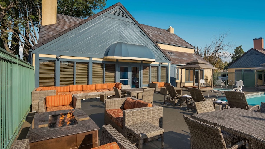 SenS Suites Livermore, SureStay Collection by Best Western