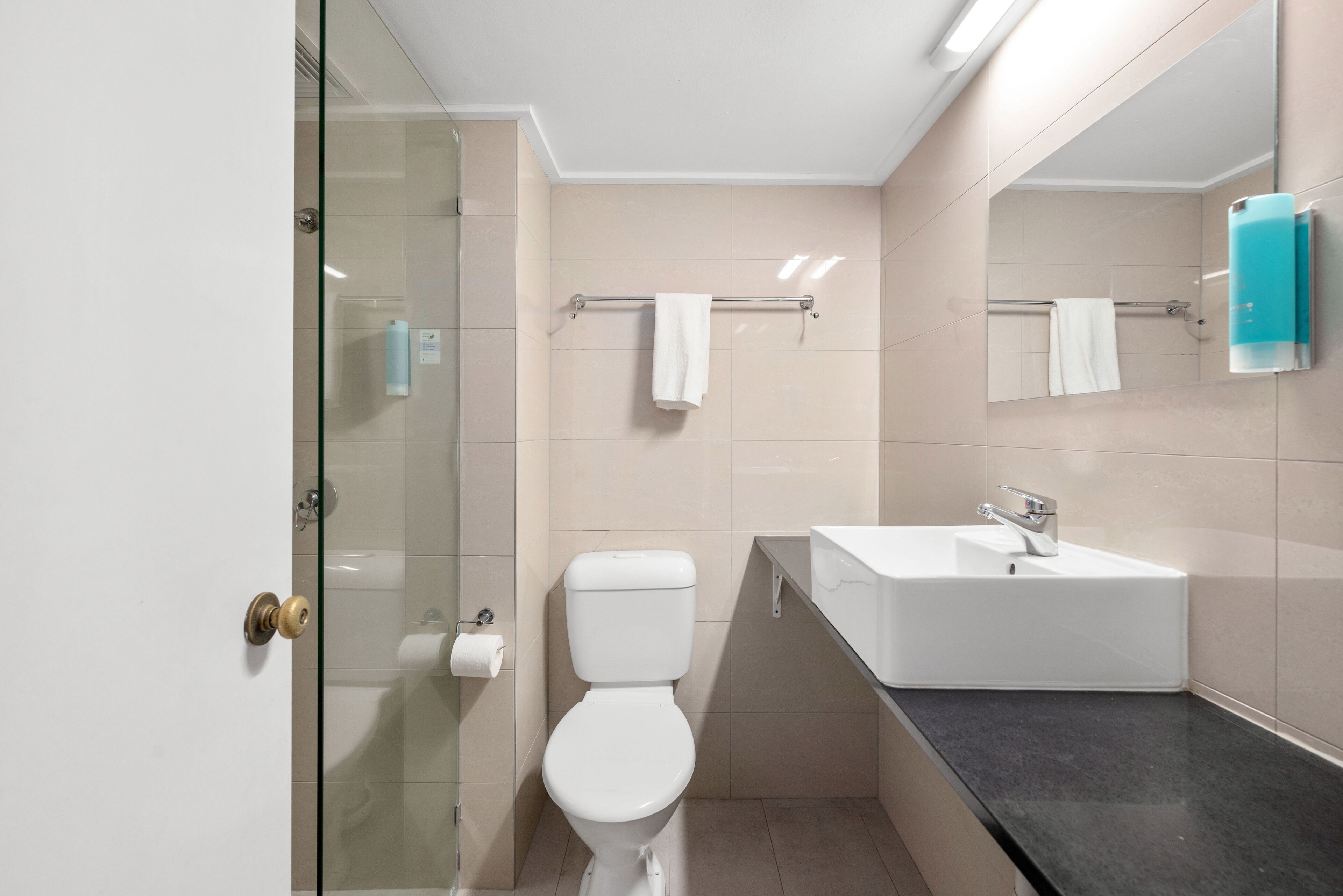 Photo - Hamilton Brisbane Airport Hotel