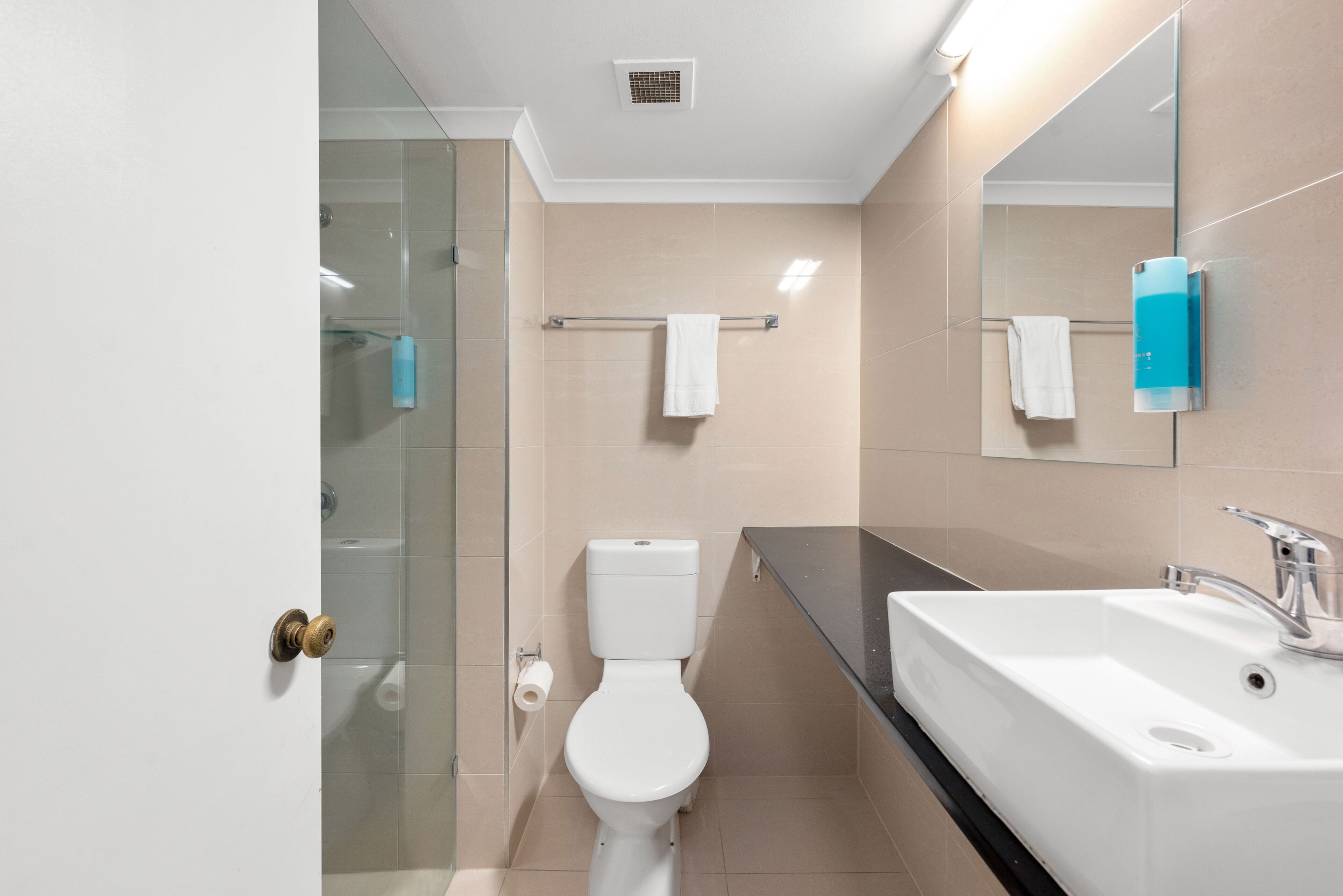 Photo - Hamilton Brisbane Airport Hotel