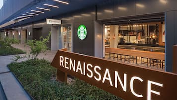 2 restaurants, serveren lunch, diner, Amerikaanse gerechten