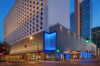 Hotel Exterior at Renaissance Phoenix Downtown