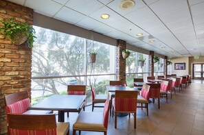 Free daily buffet breakfast  - Comfort Inn by the Bay (San Francisco)