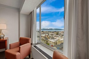 Traditional Room, 1 King Bed, Bay View