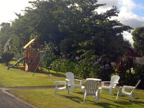 منطقة لعب الأطفال - خارجية