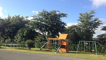 Children’s play area – outdoor