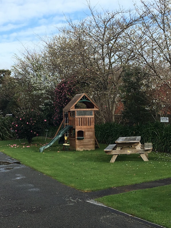 Außen-Kinderspielplatz