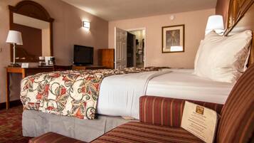 Pillowtop beds, in-room safe, desk, blackout drapes