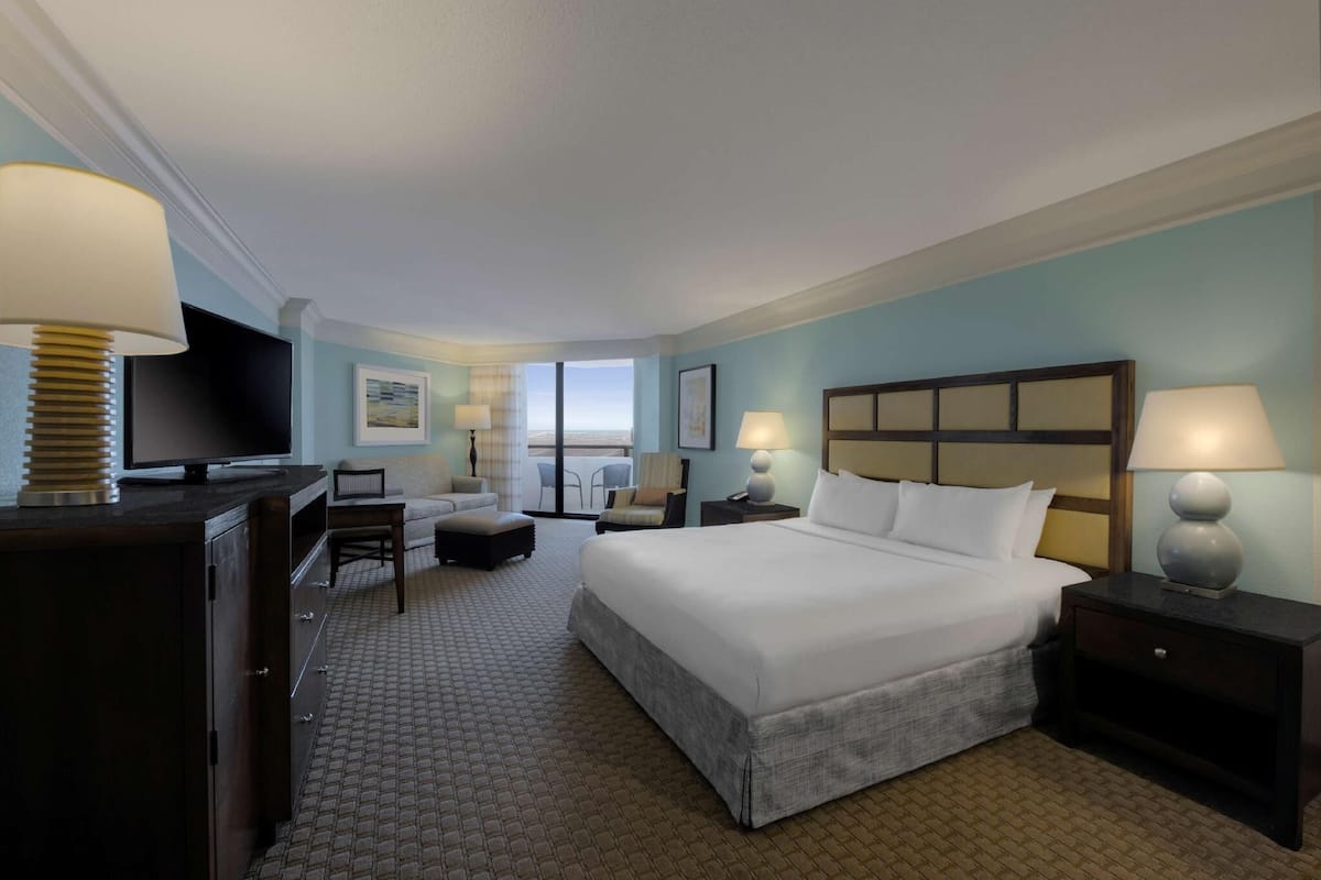 Premium bedding, pillow-top beds, in-room safe, iron/ironing board