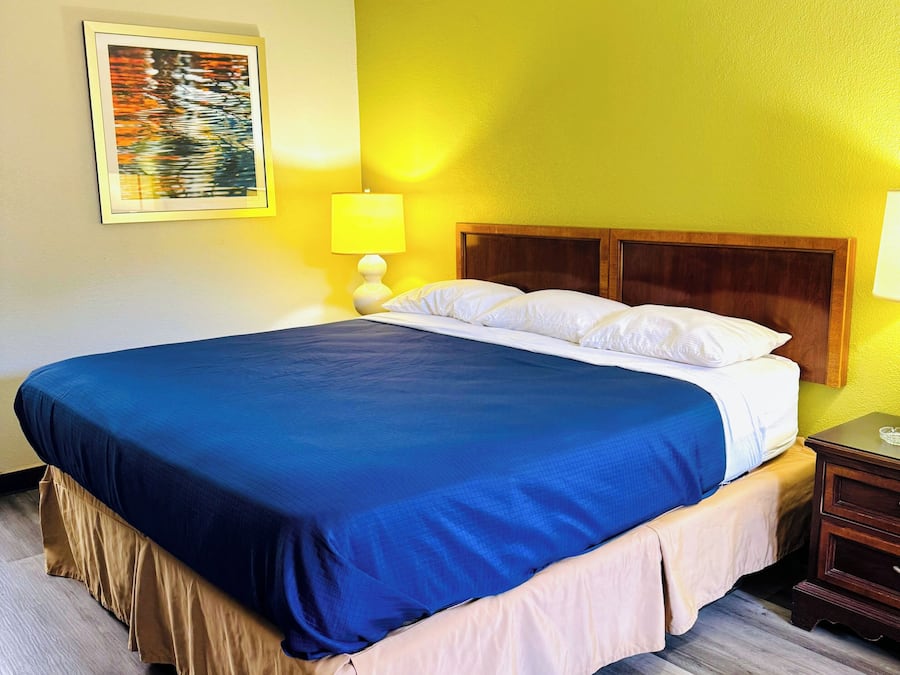 Free WiFi, alarm clocks