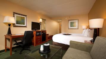 Suite, 1 trÚs grand lit, non-fumeurs | Literie de qualité supérieure, coffres-forts dans les chambres, bureau