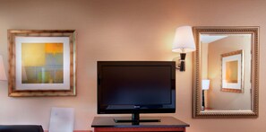 Premium bedding, in-room safe, desk, laptop workspace