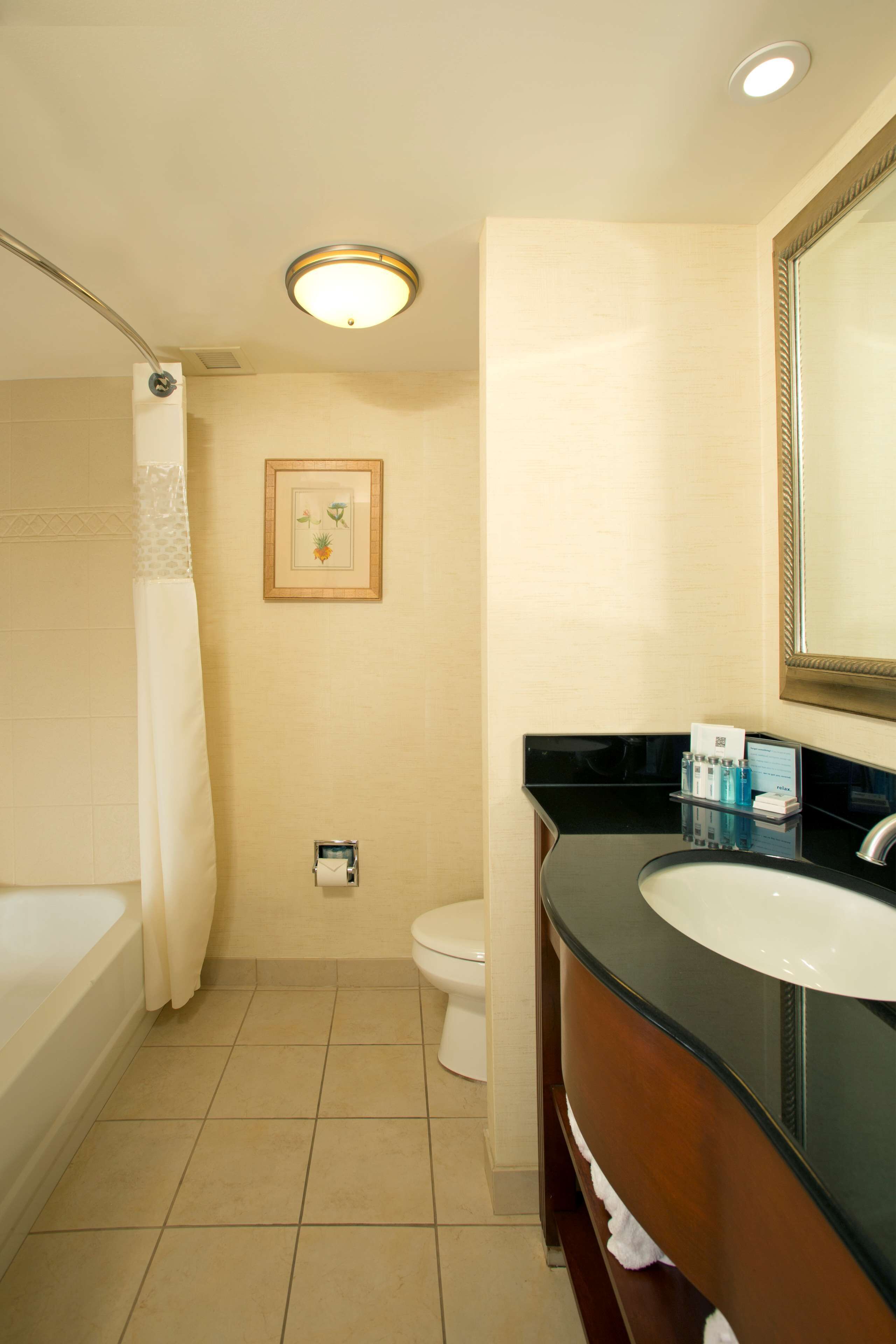 premium bedding, in-room safe, desk, laptop workspace