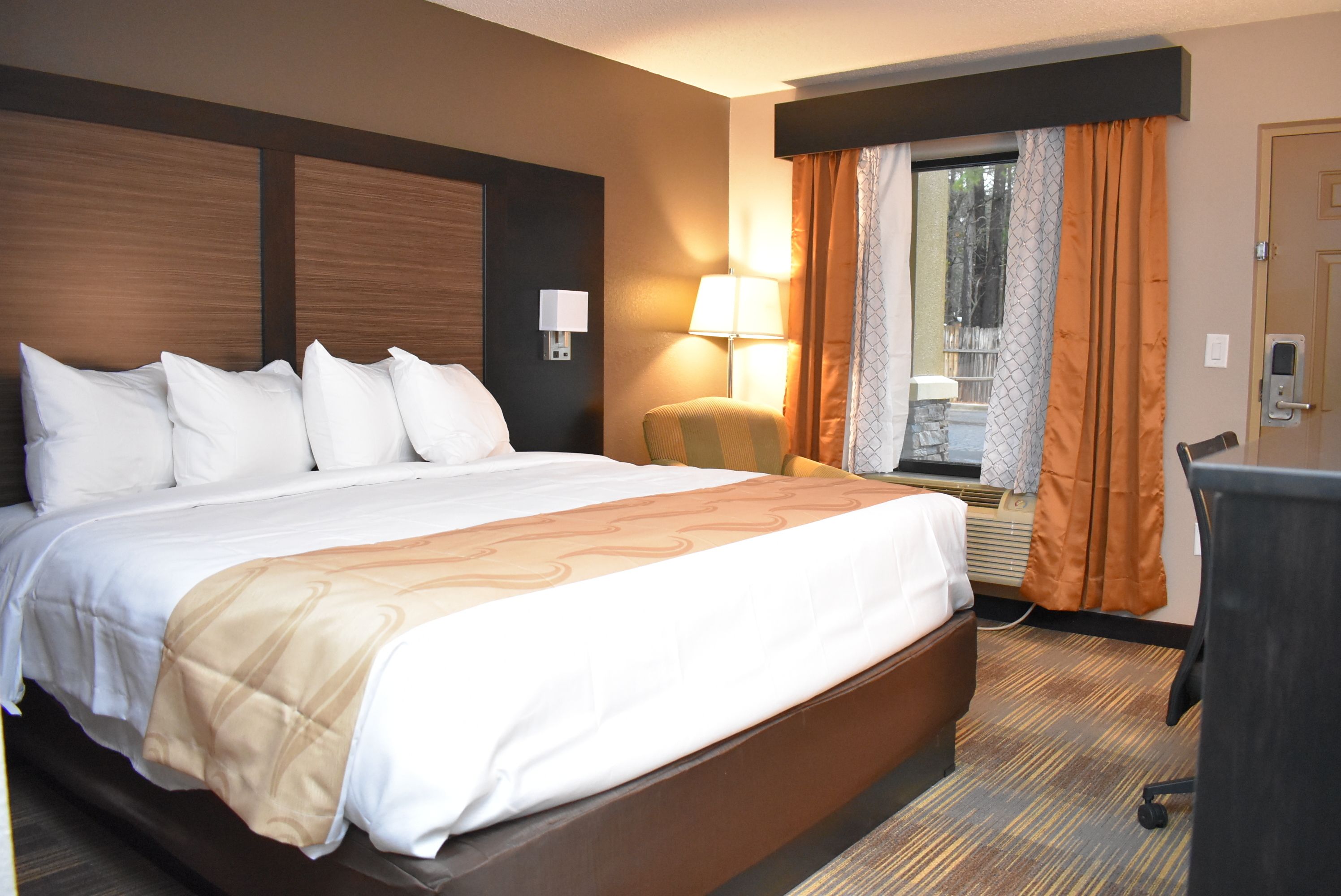 Standard Room, 1 King Bed, Non Smoking