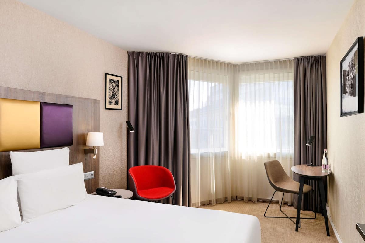 Basic Double Room, 1 Double Bed, Museum View