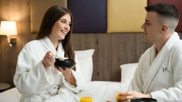 Premium bedding, minibar, in-room safe, desk