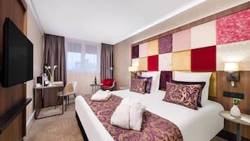 Premium bedding, minibar, in-room safe, desk