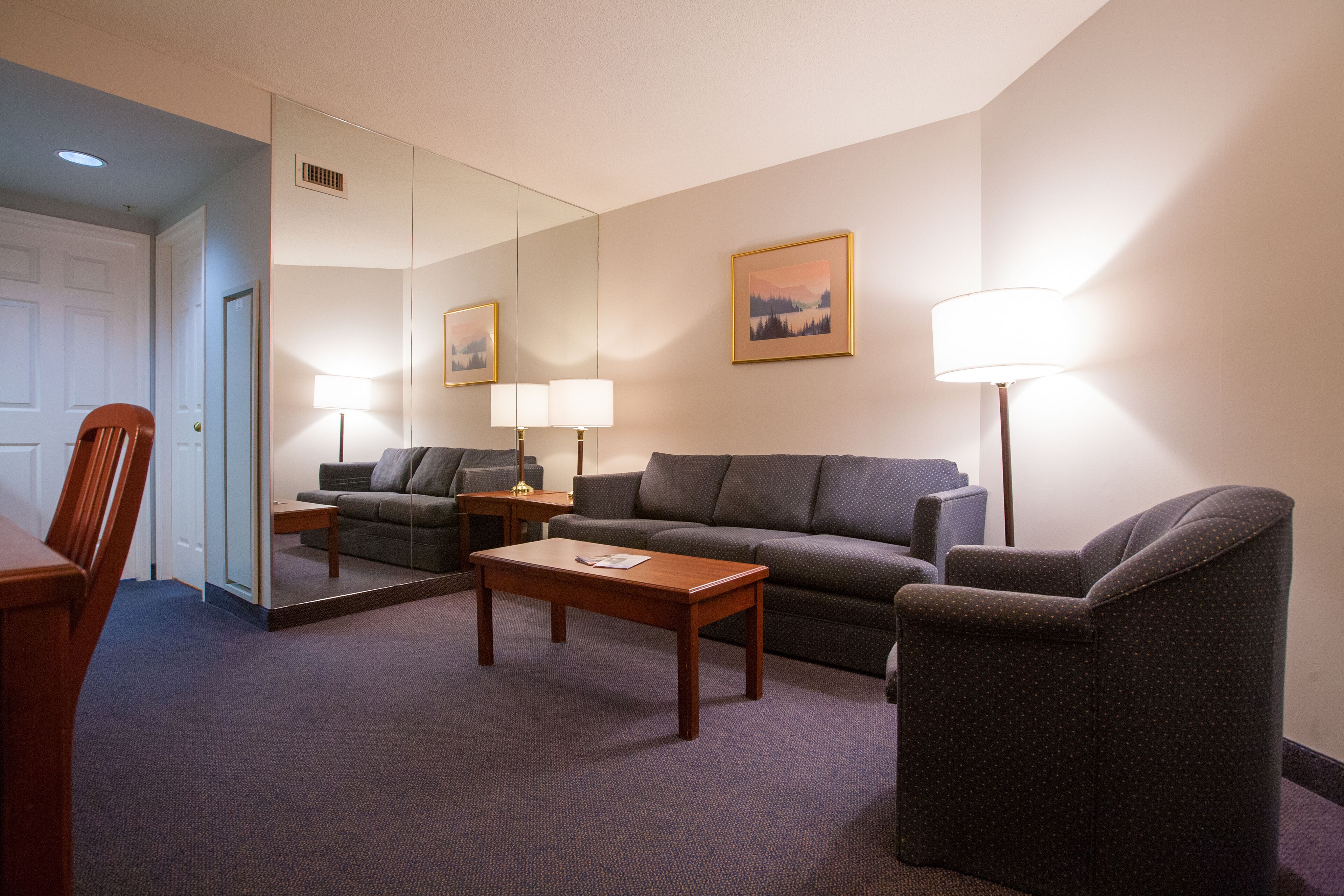 32-inch flat-screen tv with cable channels, tv