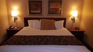 Suite, 1 King Bed, Non Smoking, Microwave