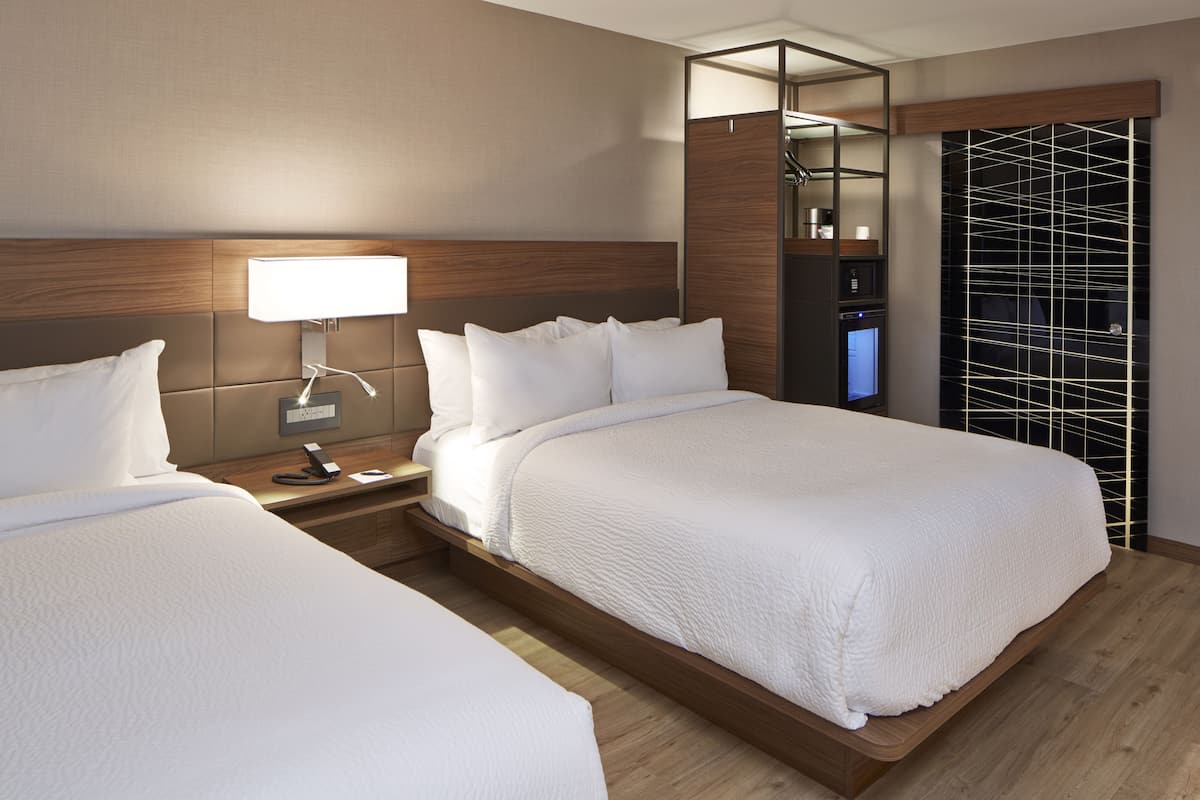 hypo-allergenic bedding, in-room safe, desk, laptop workspace