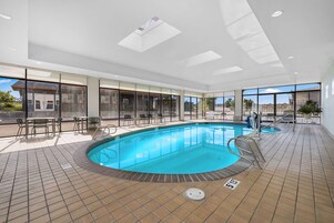 Una piscina techada