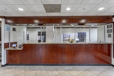 Comfort Inn Paramus Hackensack - Image 16