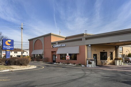 Comfort Inn Paramus Hackensack - Image 17