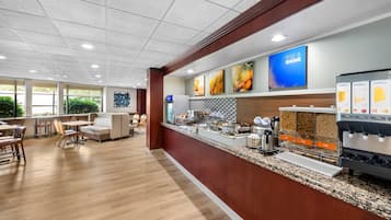 Desayuno buffet incluido todos los días