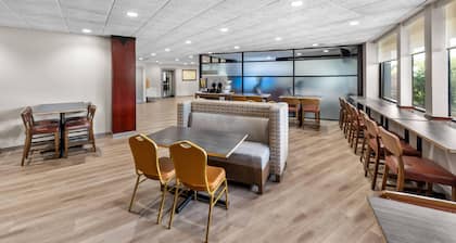 Comfort Inn Paramus - Hackensack