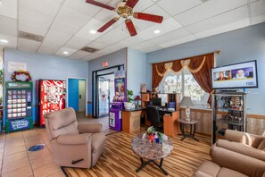 Sala de estar en el lobby