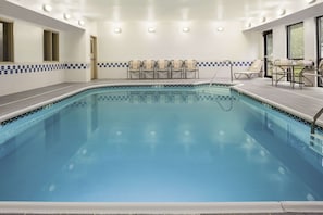 Piscine intérieure