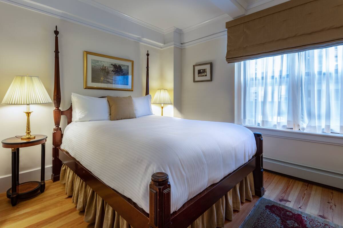 Deluxe Room, 1 Katil Ratu (Queen) | Peralatan tempat tidur hipoalergenik, gebar bulu kapas 