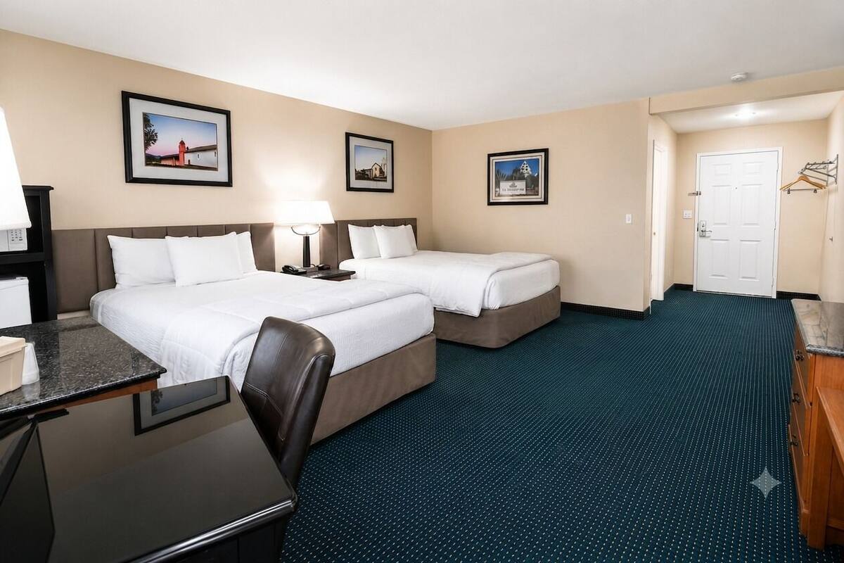Standard Room, 2 Double Beds Upstairs (2 Double Beds Nonsmoking) | Premium bedding, down comforters, pillowtop beds, desk