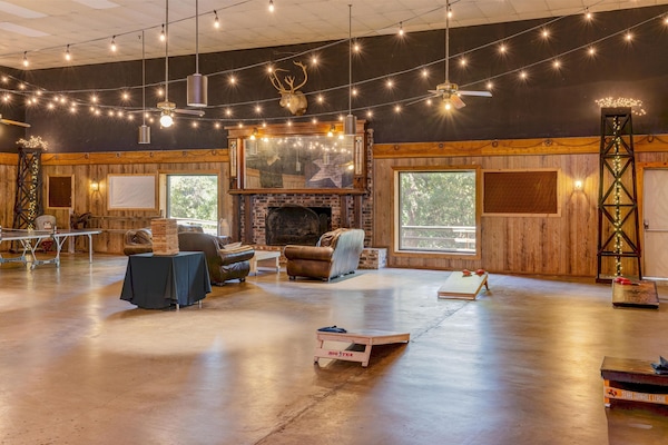 Bar (en la propiedad)